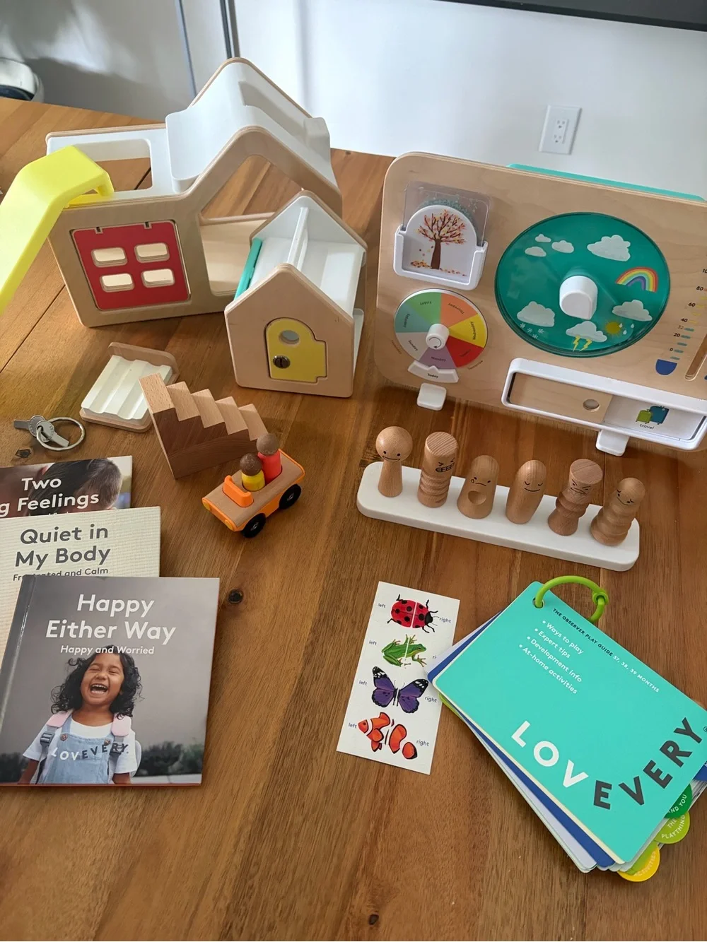 Lovevery The Observer Play Set (37, 38, 39 months)